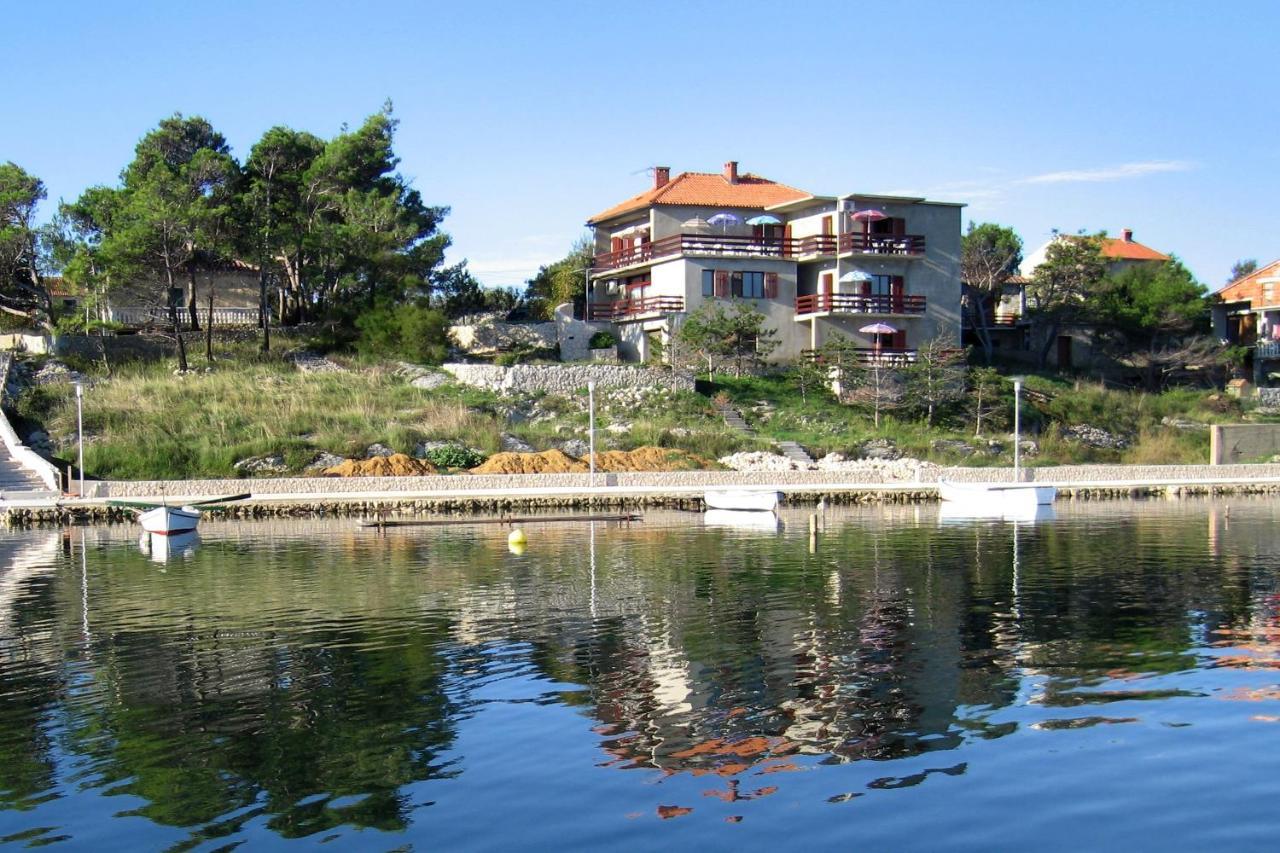 Seaside Apartments With A Swimming Pool Nin, Zadar - 6153 Buitenkant foto